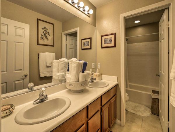 San Diego Beach Communities North Home 998013
