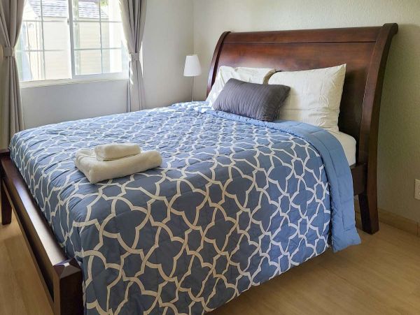 San Diego Beach Communities North Home 998014