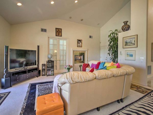 San Diego Beach Communities North Home 998015