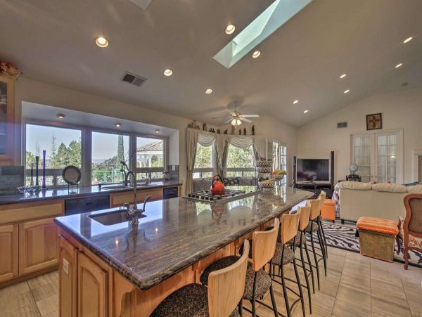San Diego Beach Communities North Home 998015