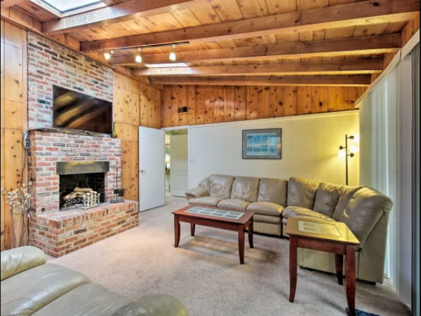 Two Houses & a Detached Studio For Large Groups