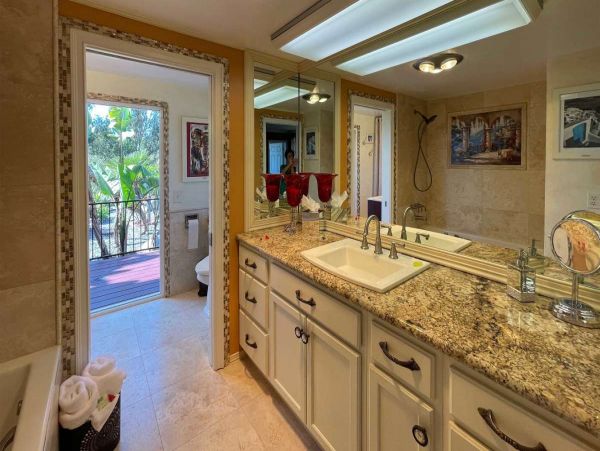 San Diego Beach Communities North Home 998020
