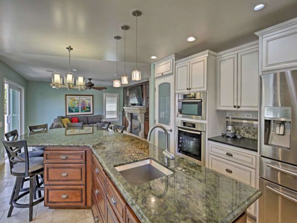 San Diego Beach Communities North Home 998021