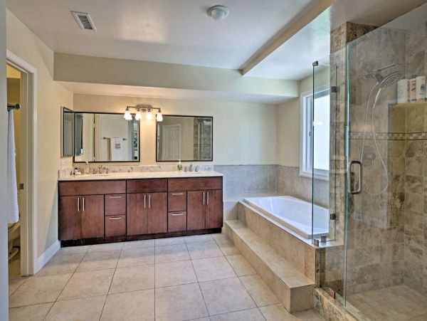 San Diego Beach Communities North Home 998021