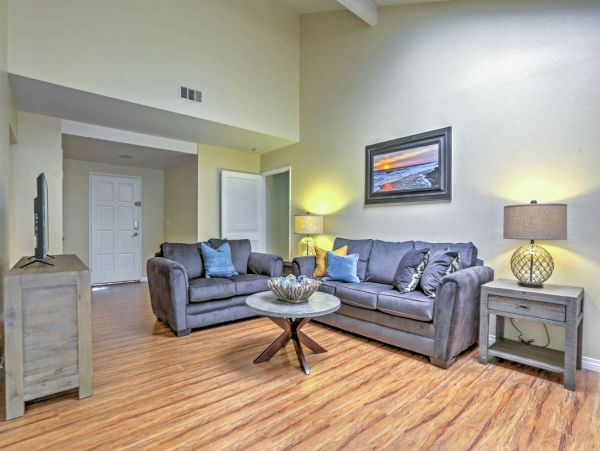San Diego Beach Communities North Home 998023