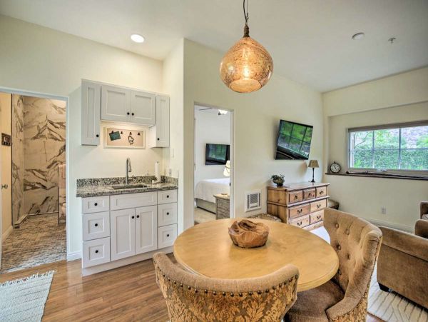 Rancho Santa Fe Home 998024