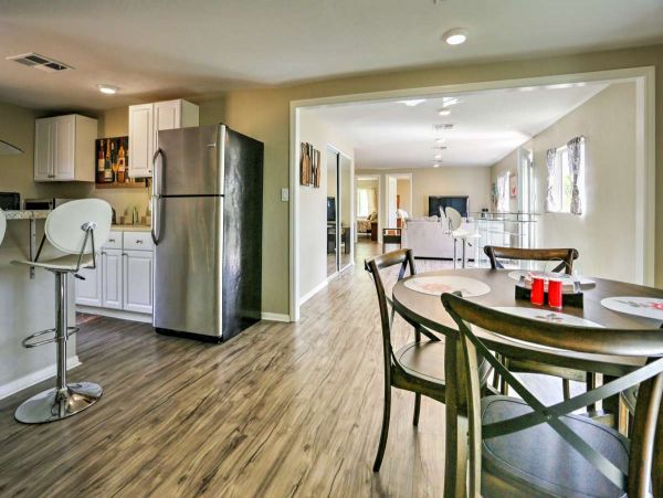 San Diego Beach Communities North Home 998025