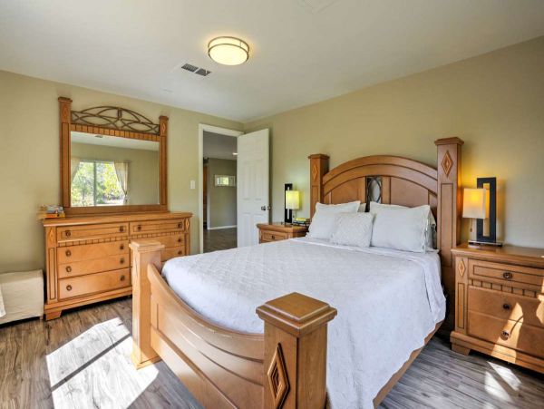 San Diego Beach Communities North Home 998025