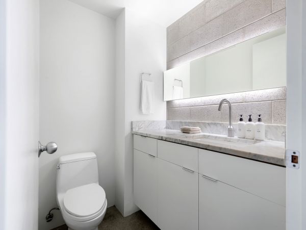 Venice Beach Home 998028