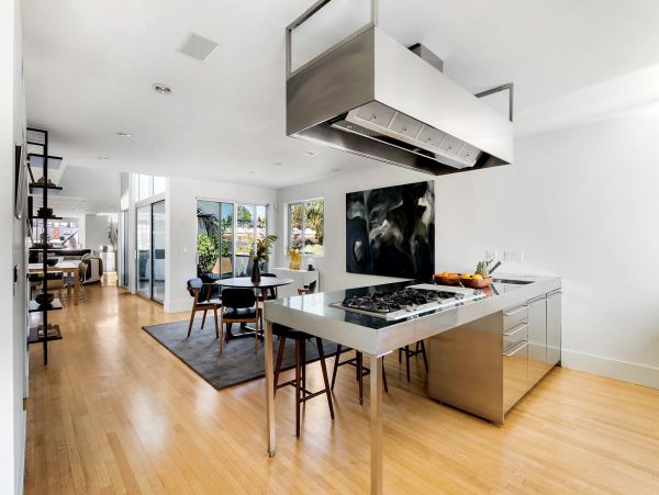 Venice Beach Home 998028