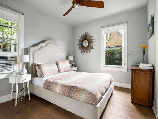 Venice Beach Home 998030