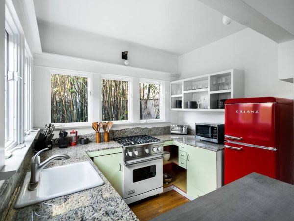Venice Beach Home 998035