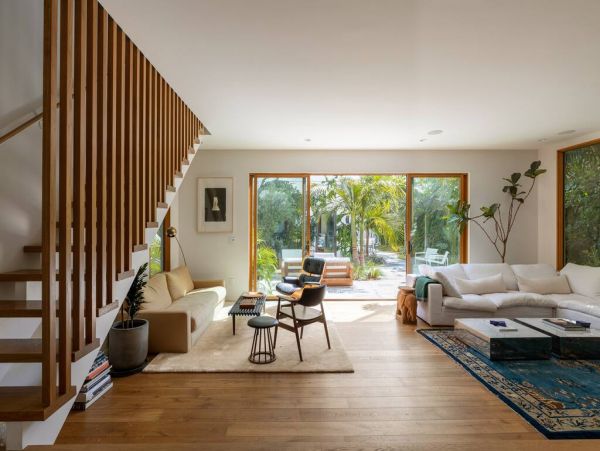 Venice Beach Home 998038