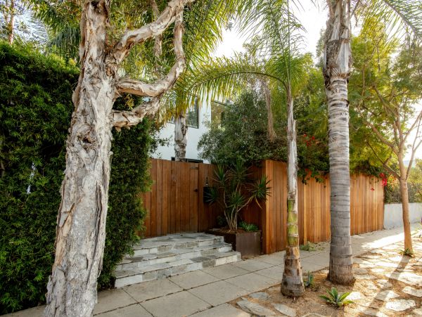 Venice Beach Home 998038