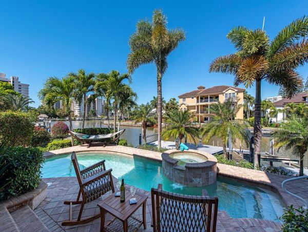 Luxury Naples Pool Vacation Home For Rent