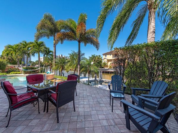 Luxury Naples Pool Vacation Home For Rent
