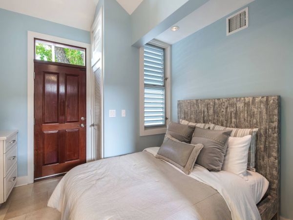 Gorgeous 4 Bedroom Home in Key West
