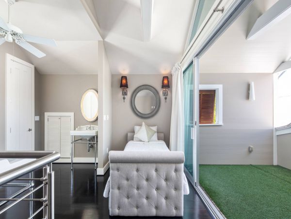 Gorgeous 4 Bedroom Home in Key West