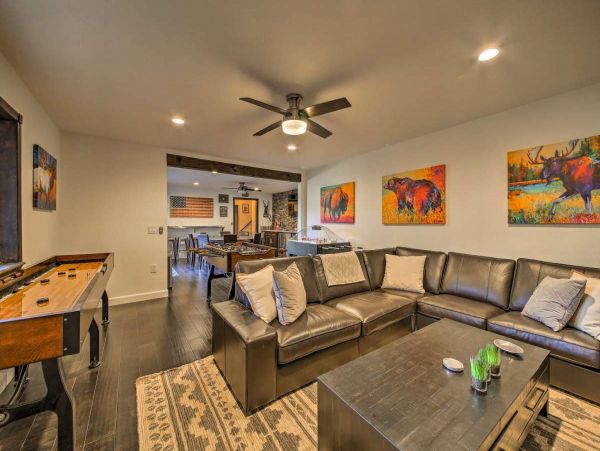 Lake Arrowhead 6 Bedroom Home with Game Room