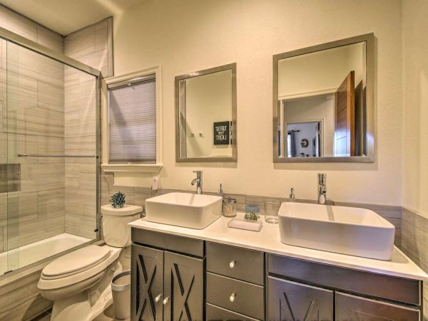 Lake Arrowhead 6 Bedroom Home with Game Room