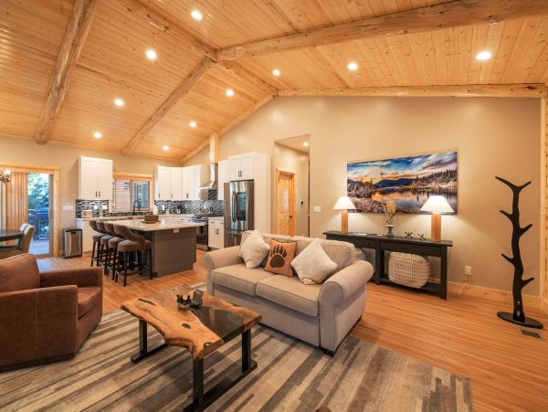 Lake Tahoe North Shore Home 998205