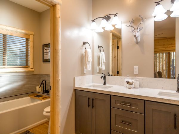 Lake Tahoe North Shore Home 998205