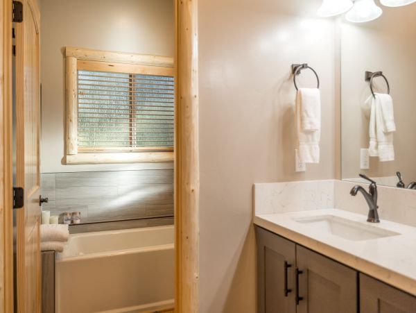 Lake Tahoe North Shore Home 998205