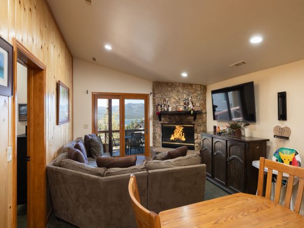 Lake Tahoe North Shore Home 998214
