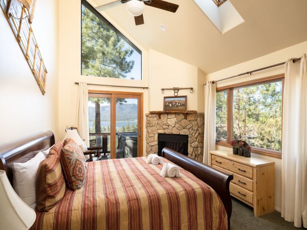 Lake Tahoe North Shore Home 998214