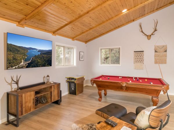 Lake Tahoe North Shore Home 998215