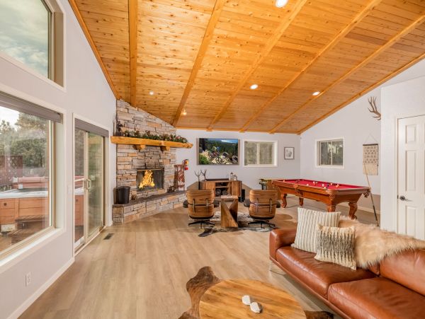 Lake Tahoe North Shore Home 998215