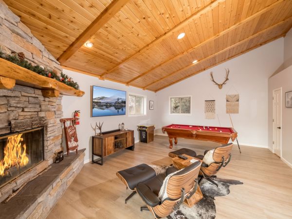 Lake Tahoe North Shore Home 998215