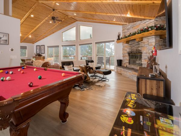 Lake Tahoe North Shore Home 998215