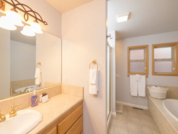 Lake Tahoe North Shore Home 998215