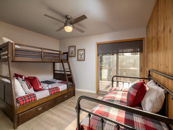 Lake Tahoe North Shore Home 998215