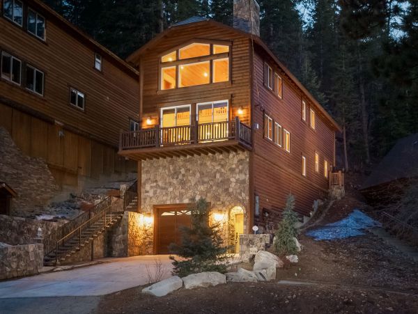 Lake Tahoe North Shore Home 998216