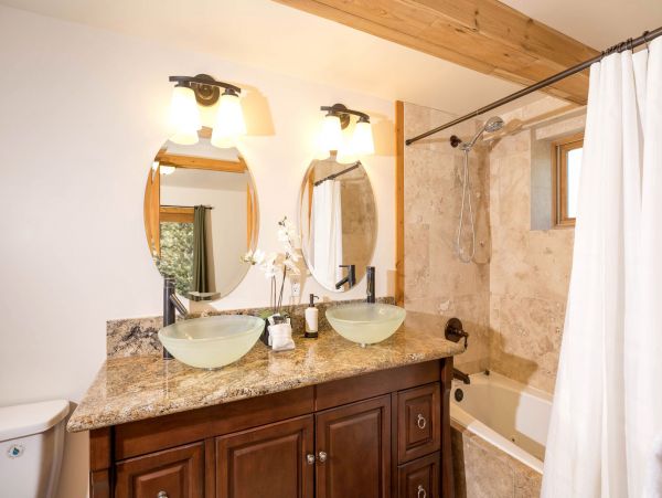 Lake Tahoe North Shore Home 998219