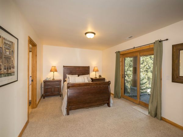 Lake Tahoe North Shore Home 998219
