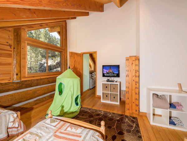 Lake Tahoe North Shore Home 998219