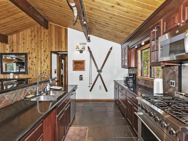 Lake Tahoe North Shore Home 998220