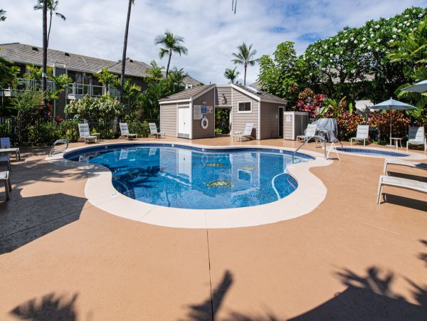 Two Bedroom Vacation Condo with Communal Pool