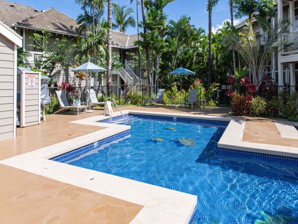 Two Bedroom Vacation Condo with Communal Pool