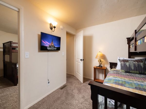 Lake Tahoe North Shore Home 998223
