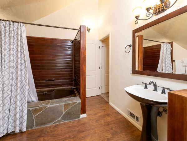 Lake Tahoe North Shore Home 998223