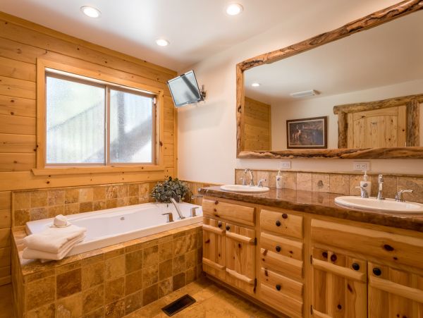Lake Tahoe North Shore Home 998224