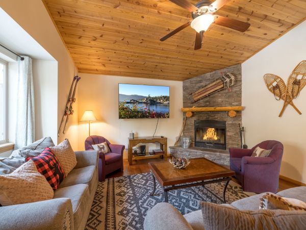 Lake Tahoe North Shore Home 998226