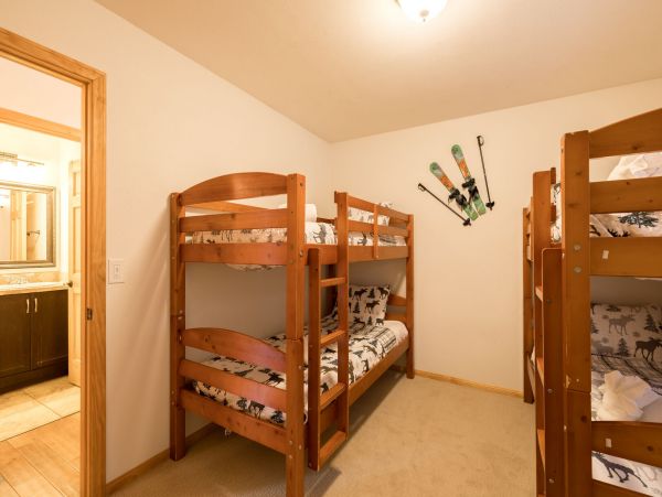 Lake Tahoe North Shore Home 998226