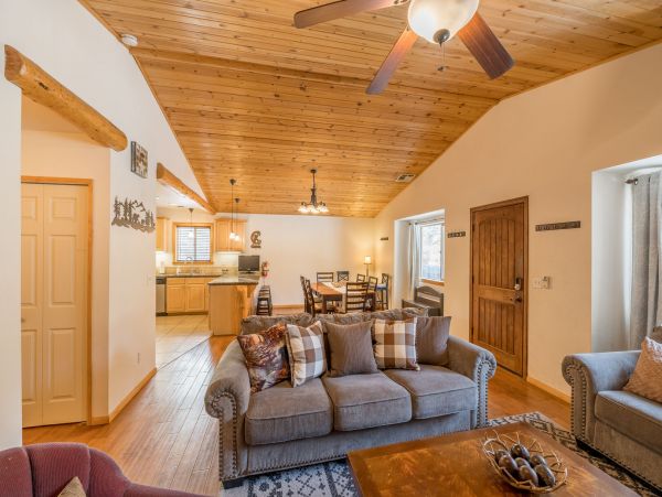 Lake Tahoe North Shore Home 998226