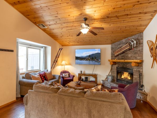Lake Tahoe North Shore Home 998226