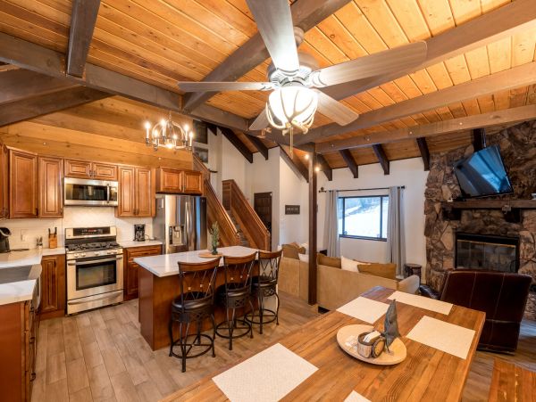 Lake Tahoe North Shore Home 998227